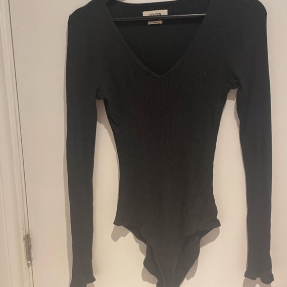 ARITZIA - Golden by TNA Long Sleeve Body Suit - Picture 1 of 8
